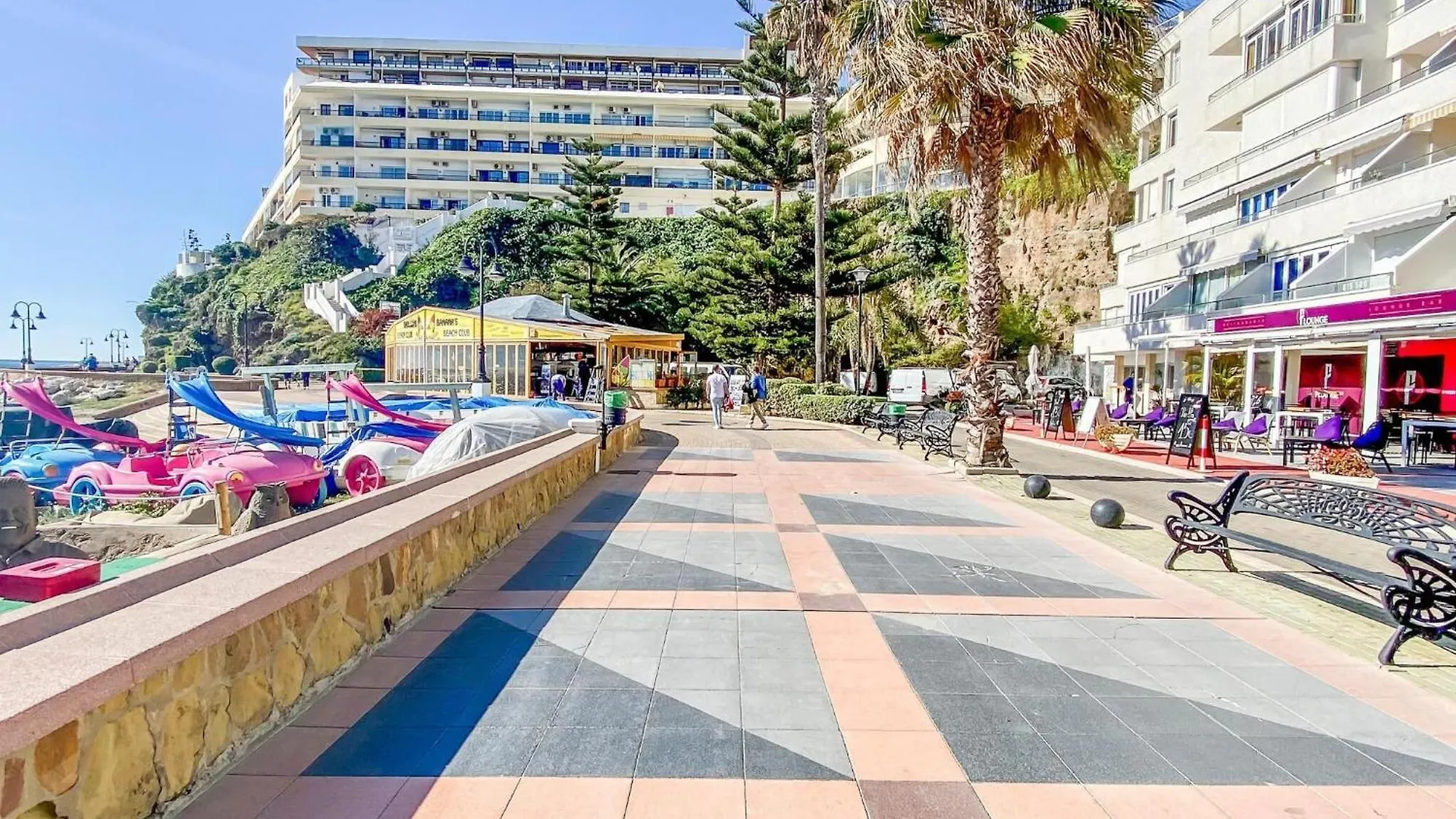 Beachfront Apartment For 3 Persons Torremolinos